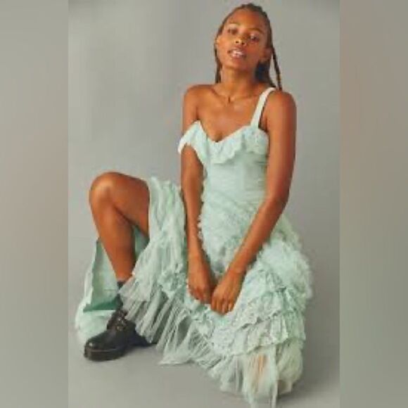 LOVESHACKFANCY Sharelle Gown   - Picture 9 of 14